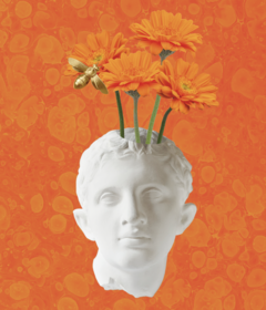 Griechische Büste mit Blume und Biene über dem Kopf